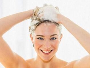 Lavare i capelli